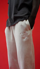 WHITE EAGLE JOGGERS