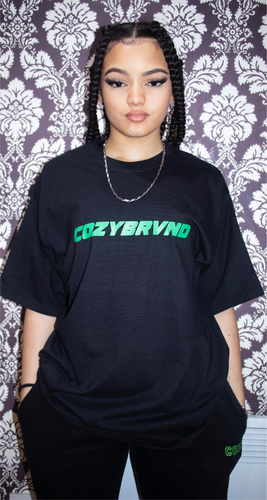 BLACK/GREEN TEE